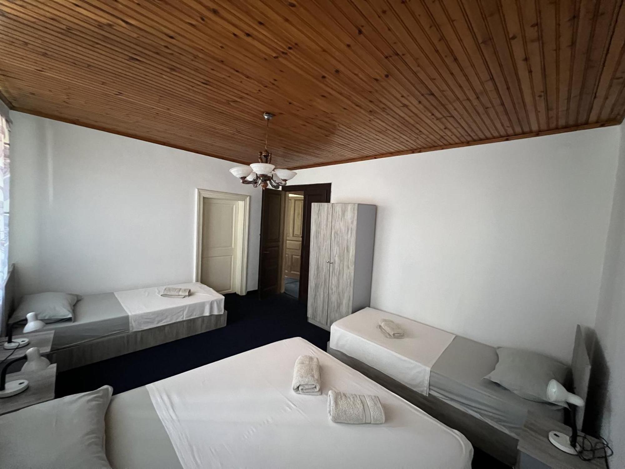 Onetwosleep Guesthouse Shkodër Eksteriør billede