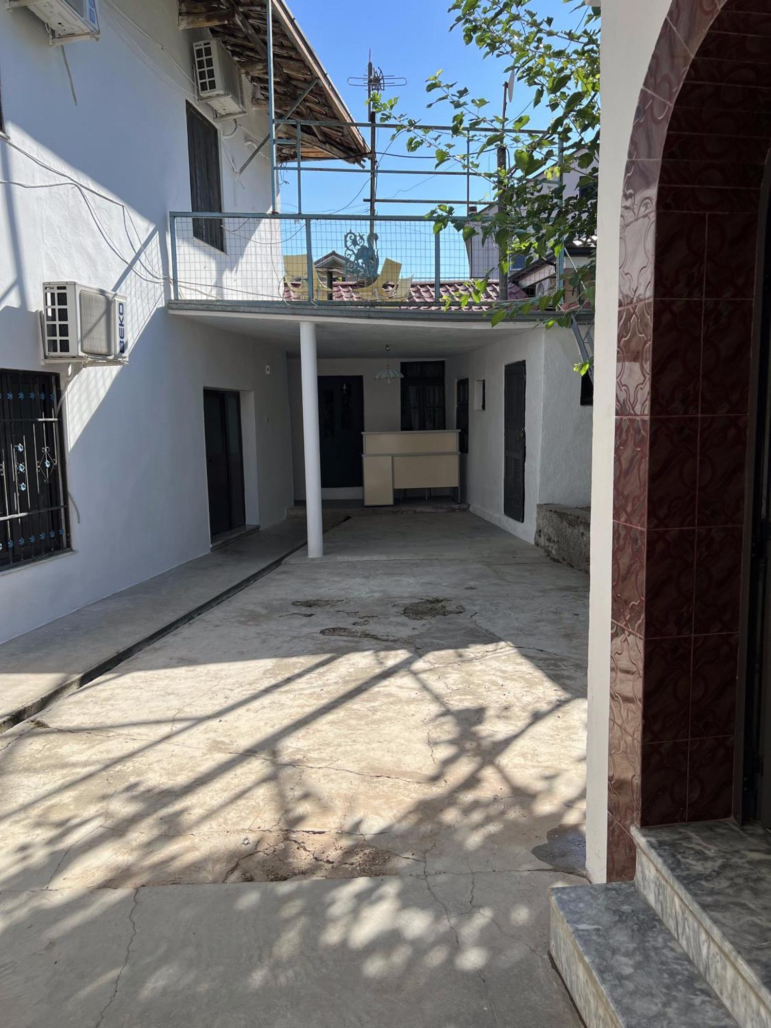 Onetwosleep Guesthouse Shkodër Eksteriør billede